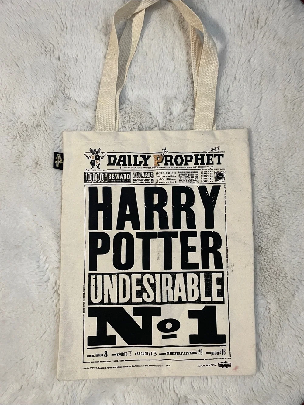 Warner Bros. Cream and Black Harry Potter 'Undesirable No 1' Tote